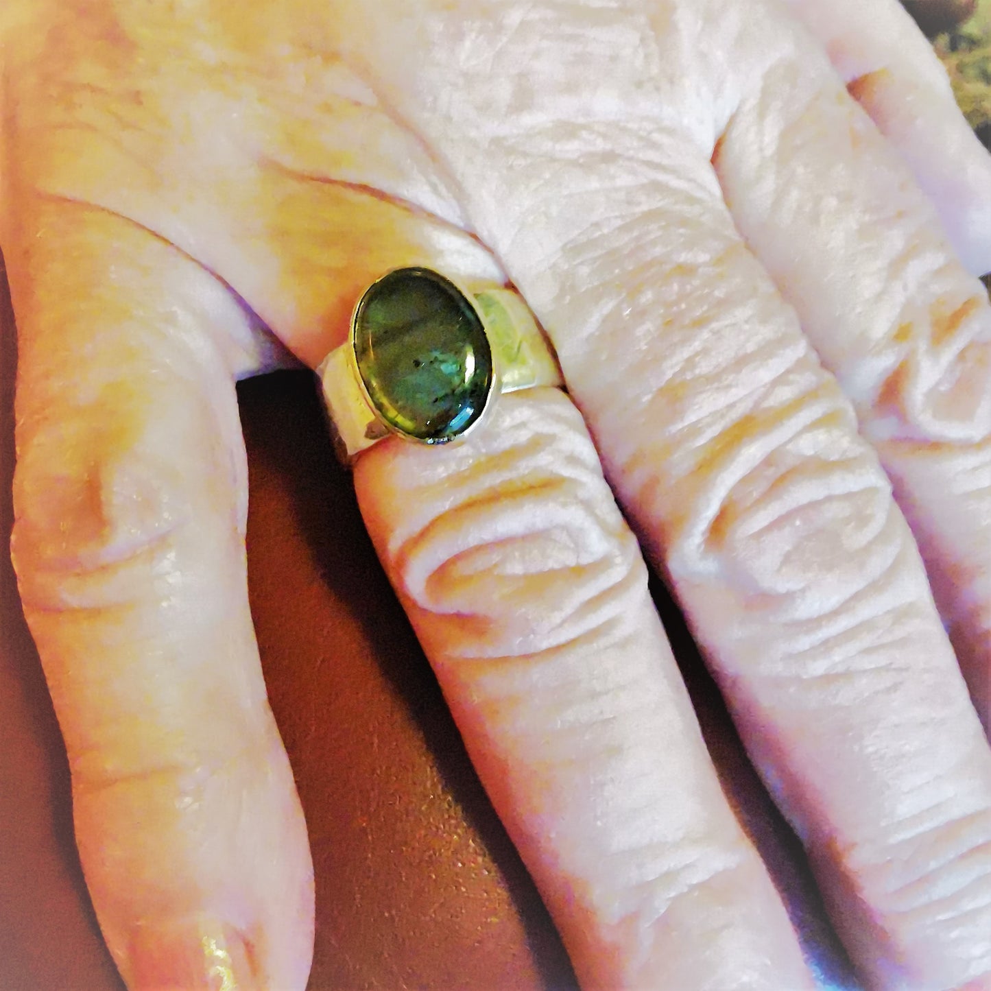 Ring met labradoriet goud
