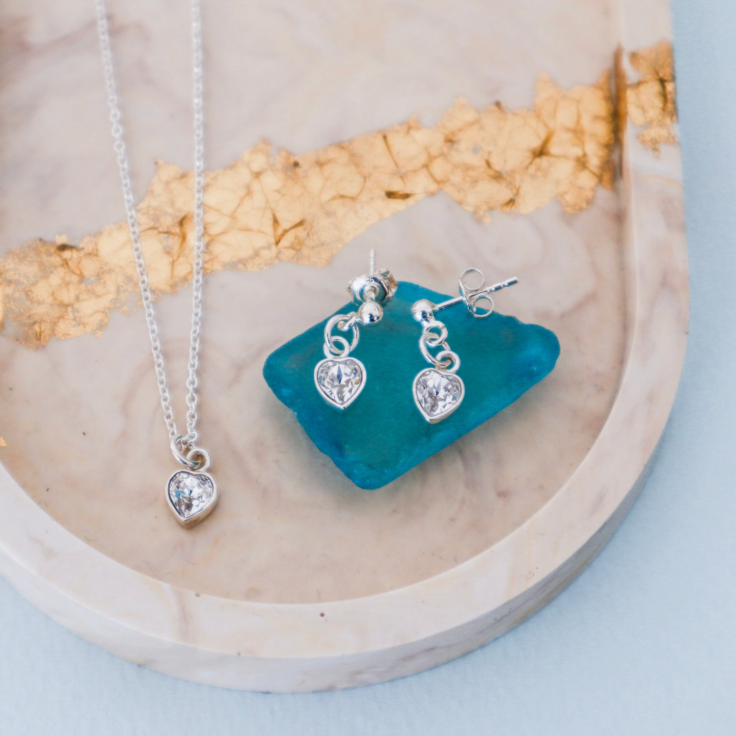 Oorstekers met Swarovski kristal hartje zilver