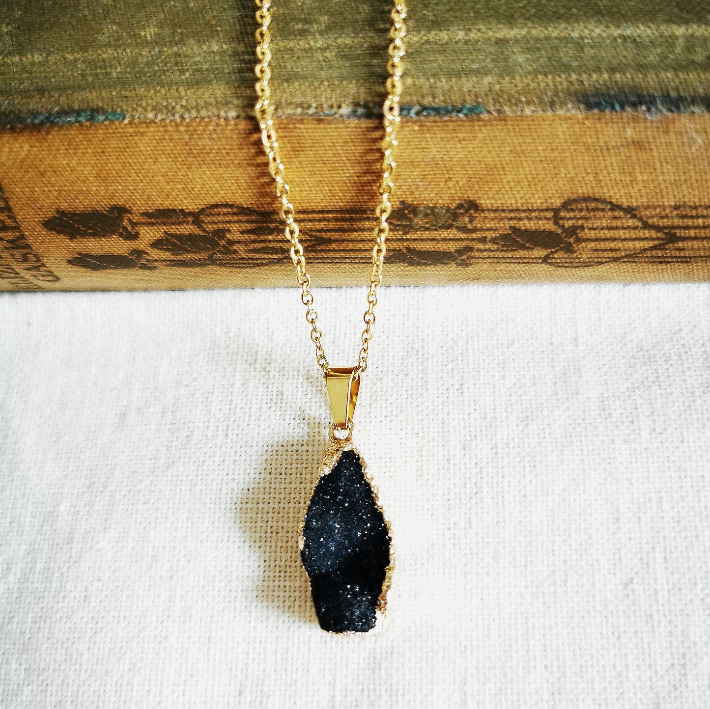 Ketting met gold plated druzy goudkleurige stainless steel