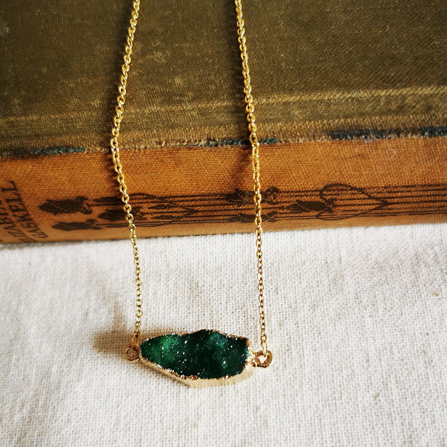 Ketting met gold plated druzy goudkleurige stainless steel