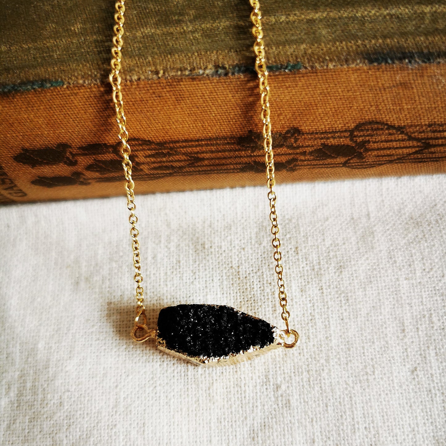 Ketting met gold plated druzy goudkleurige stainless steel