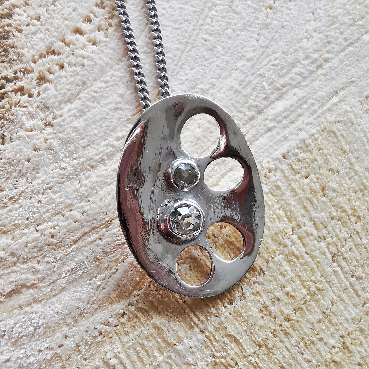 Ketting bloem met zirkonia zilver